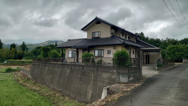 東面 外観