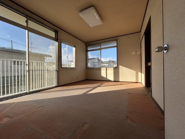 detached 〒960-0102　福島県福島市鎌田字舟戸前16-3